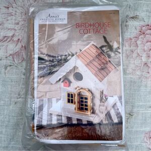 Annie's Kit club Birdhouse cottage kit